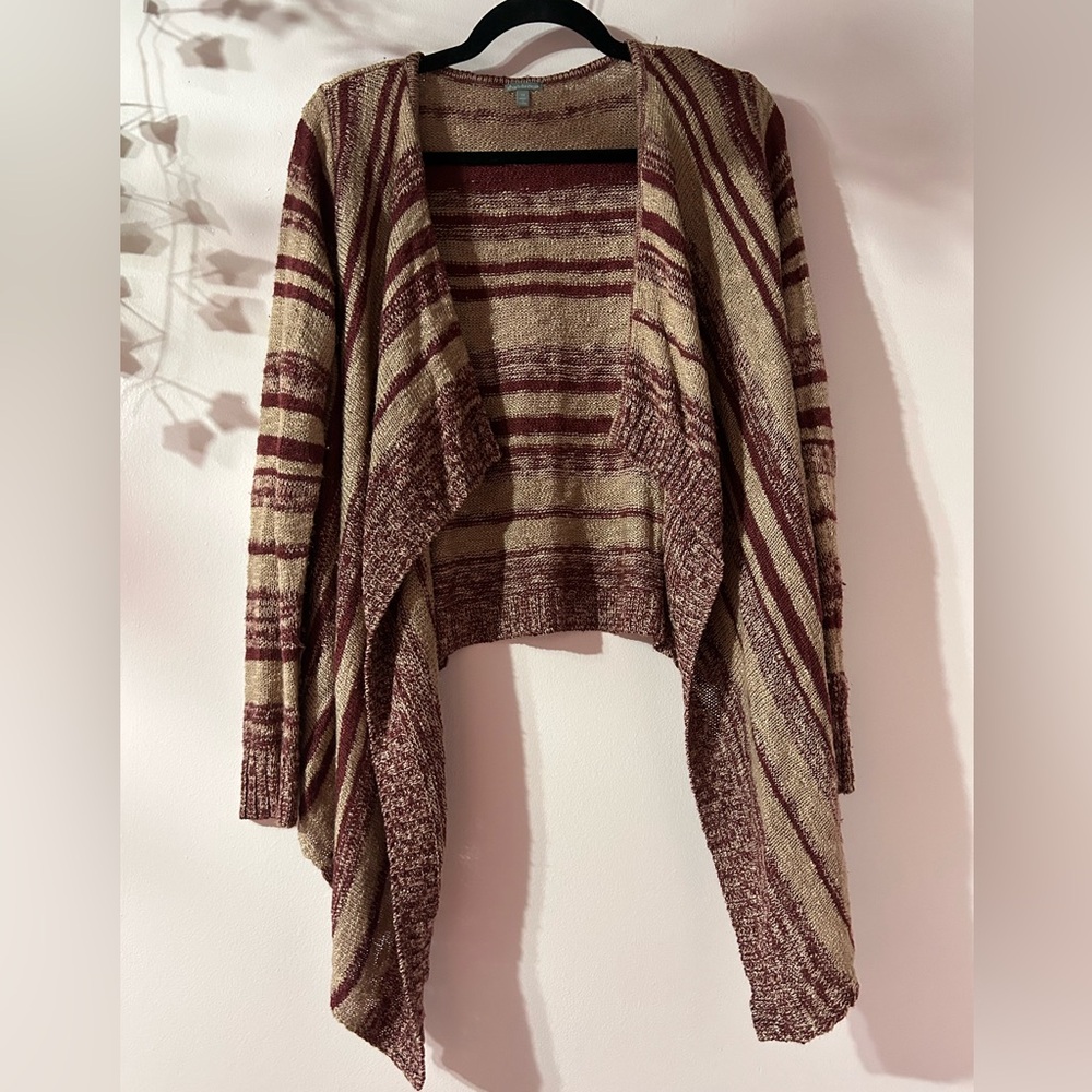 Charlotte Russe women’s high to low stripped maroon cardigan. Size medium